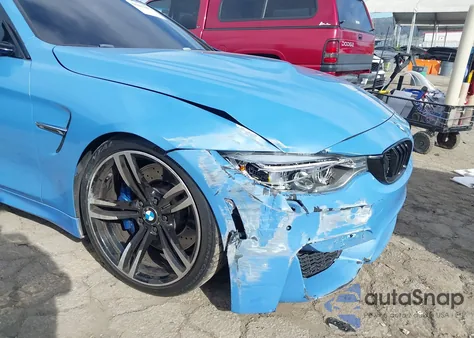 2015 BMW M4 z USA, uszkodzony, nr VIN WBS3R9C54FK333953